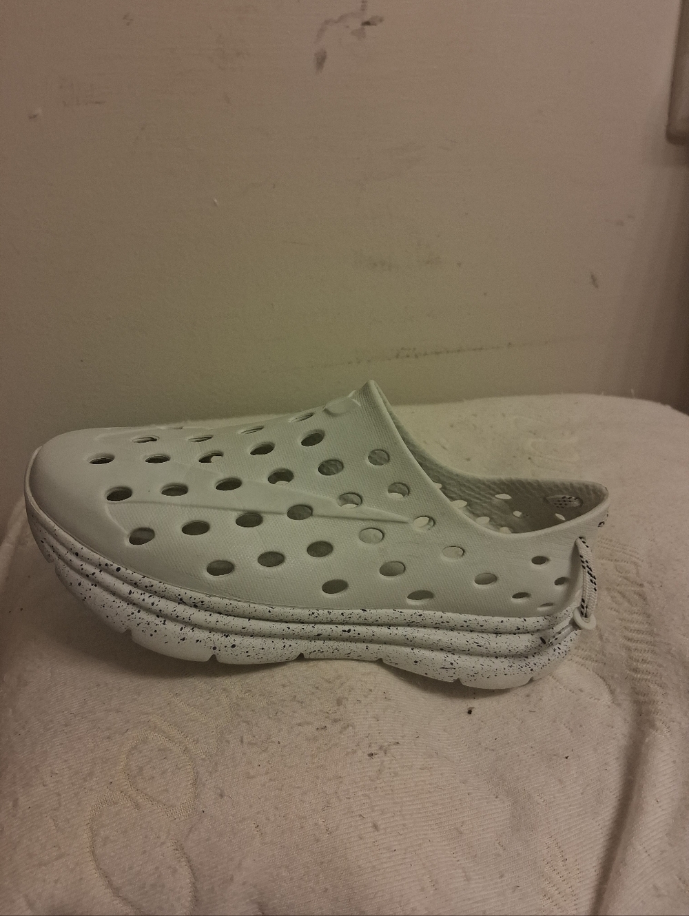 Light Gray KANE Slip-On Perforated Foam Clogs Size Mens 3, Womens 5 Clean - Picture 8 of 16